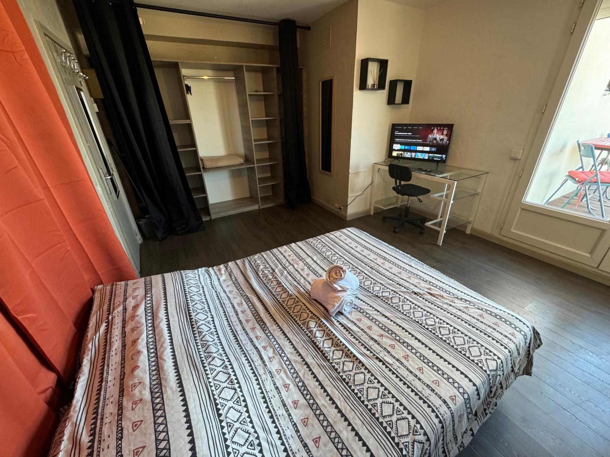 Appartement Terrasse Au Coeur De Valence 54 מראה חיצוני תמונה